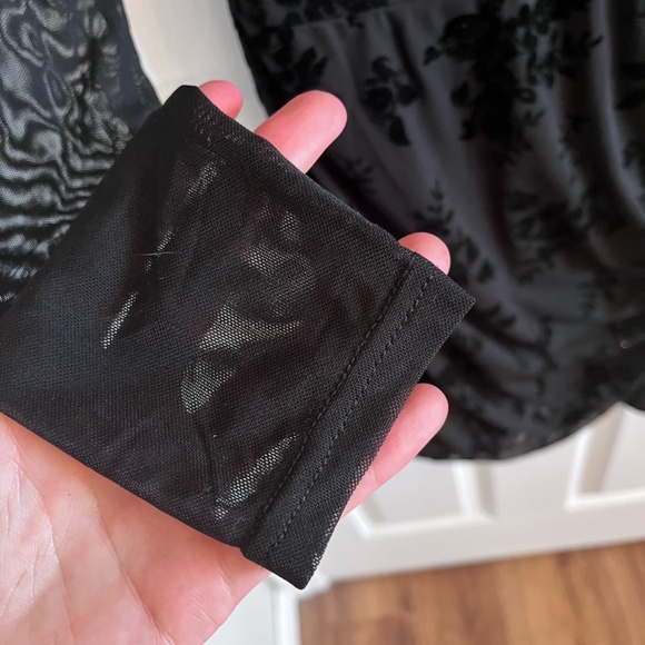 Windsor Dress Size Large NWT black floral mini dress low back - Picture 5 of 12